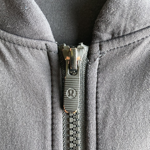 Lululemon Embrace the Space Jacket - Picture 10 of 10